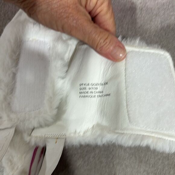 YRU Dolls Kill Qozii Faux White Fur Platform Cloud Pink Iridescent Sandals - Picture 7 of 7